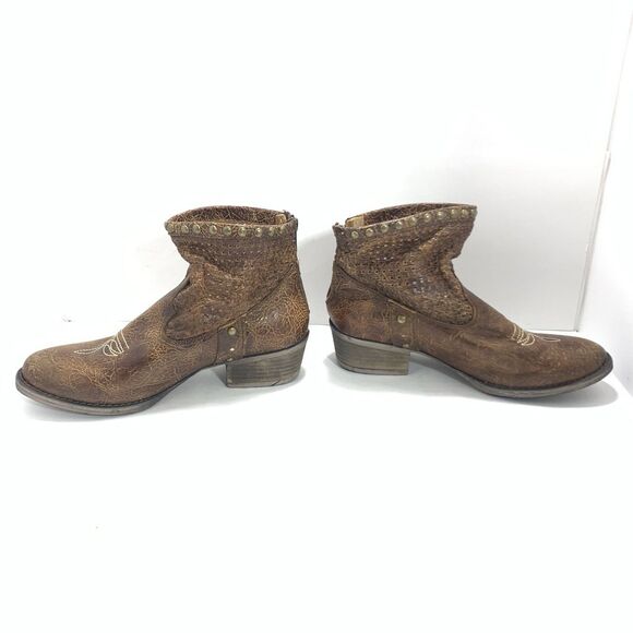 Circle G By Corral Leather Ankle Boots Honey Cut Out & Studs Size 8 Women’s - Picture 8 of 16